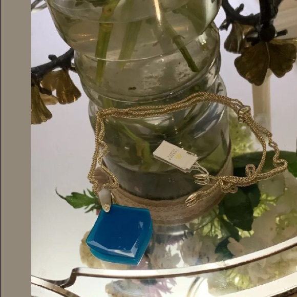 Kendra Scott Aislinn Gold Long Pendant Necklace - Picture 3 of 8